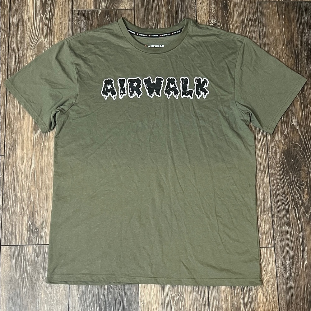Airwalk Men's Olive Short Sleeve Tee Men’s Large